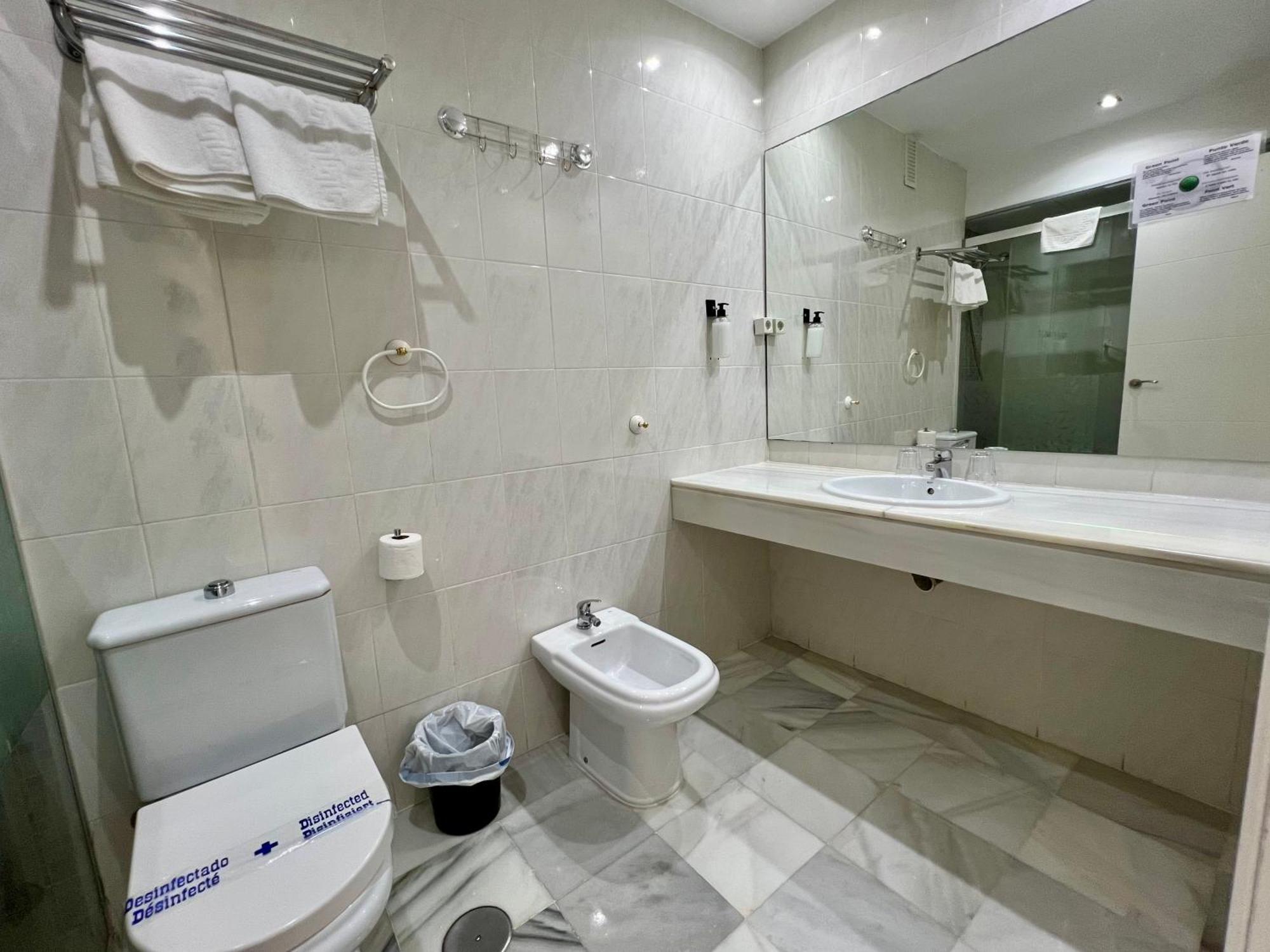 Apartamentos Turisticos Imar Cádiz Exteriér fotografie