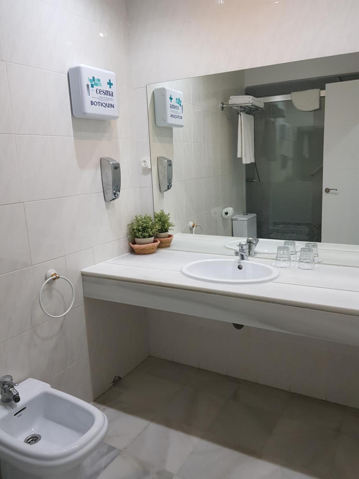 Apartamentos Turisticos Imar Cádiz Exteriér fotografie